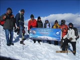 صعود گروه کوهنوردی شرکت آب وفاضلاب استان به قله 2855 متری میشو 