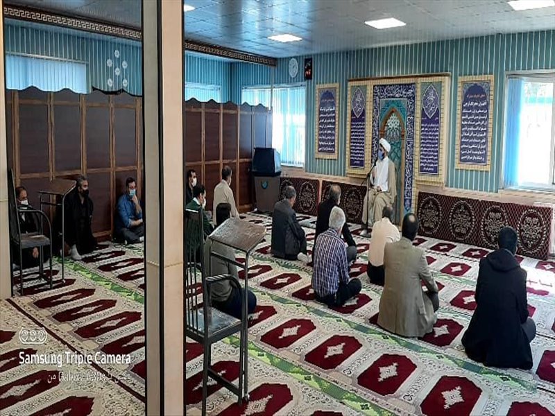 3-برگزاری جلسه بصیرت افزایی به مناسبت دهه مبارک فجر در نمازخانه شرکت