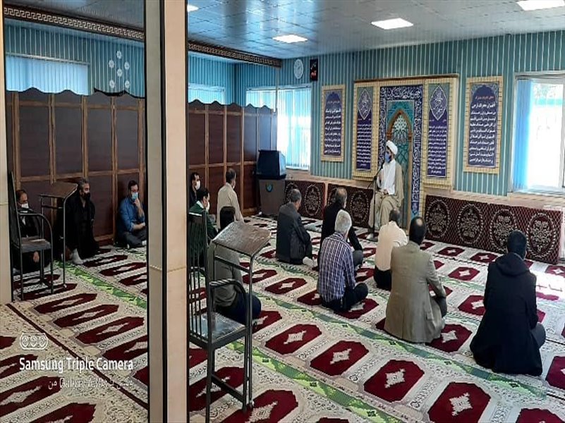 3-برگزاری جلسه بصیرت افزایی به مناسبت دهه مبارک فجر در نمازخانه شرکت