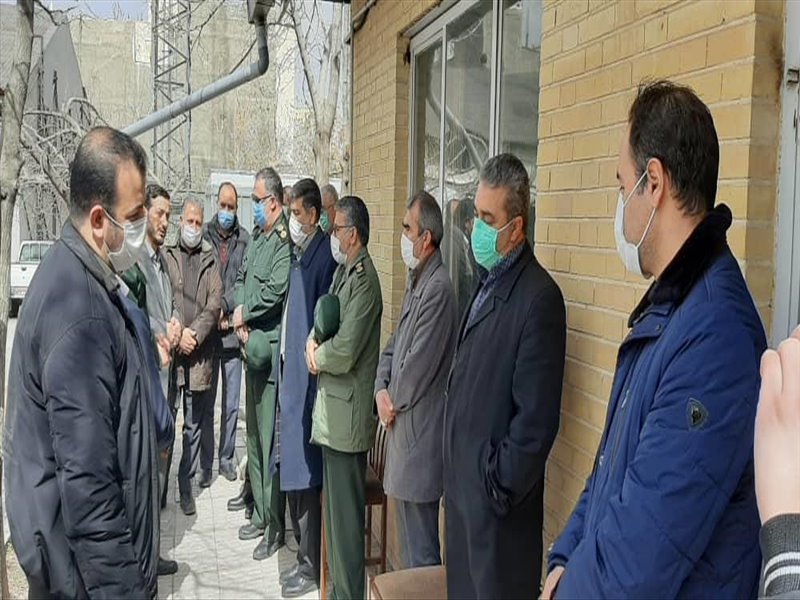 3-حضور در مراسم کمک‌های مومنانه بسیج حوزه یک کارمندی استان