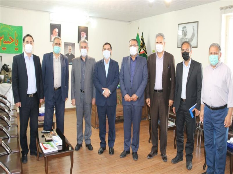 2-دیدار مدیر عامل و معاونین شرکت با فرماندهی وشورای حوزه یک کارمندی سپاه عاشورا