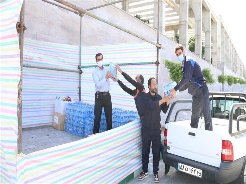 1-برپایی ایستگاه صلواتی در گلزار شهدای  وادی رحمت