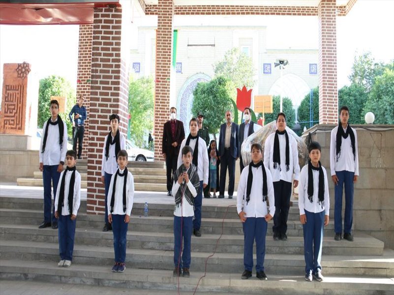 9-برپایی ایستگاه صلواتی در گلزار شهدای  وادی رحمت