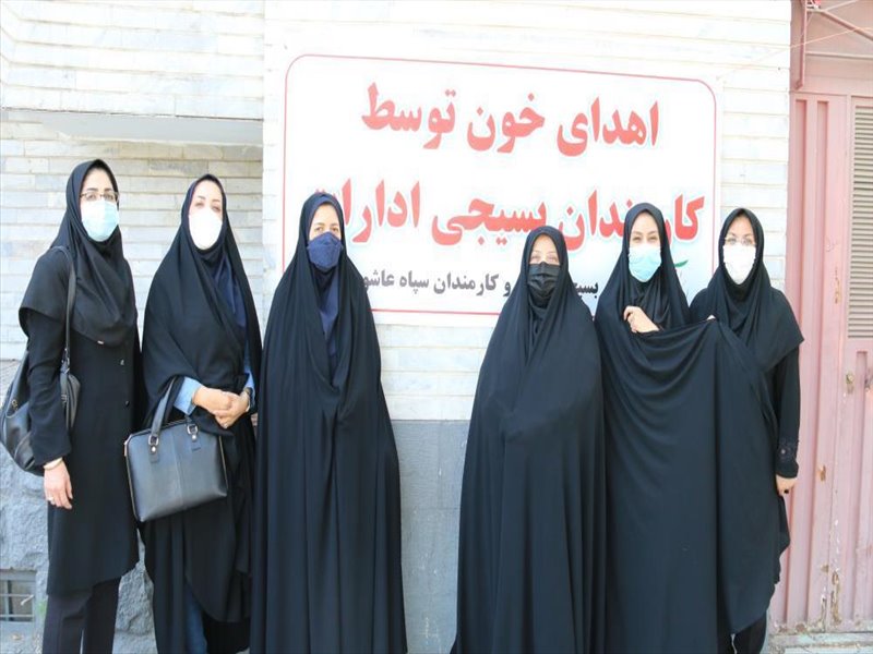 3-شرکت خواهران بسیجی پایکاه در اهدای خون در هفته دولت