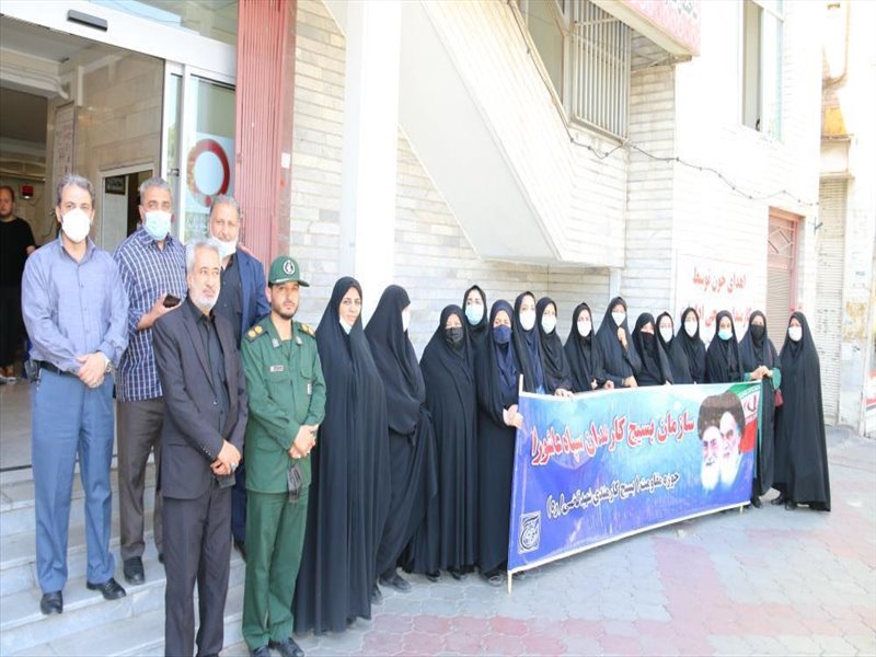 4-شرکت خواهران بسیجی پایکاه در اهدای خون در هفته دولت