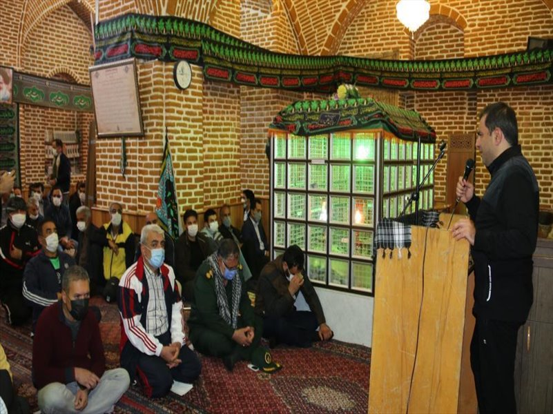 1-شرکت همکاران در کوهپیمایی حوزه یک کارمندی به مناسبت هفته دفاع مقدس