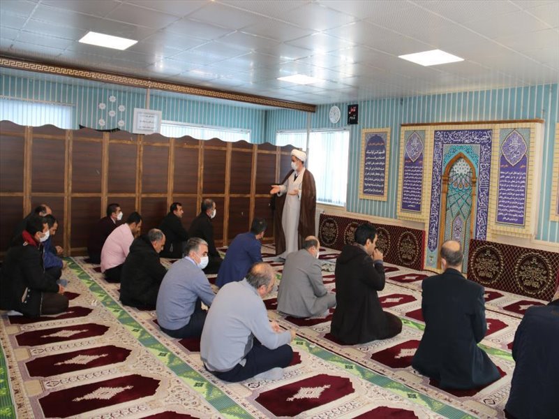 1-سخنرانی مابین صلاتین امام جماعت شرکت به مناسبت میلاد حضرت زهرا (س)