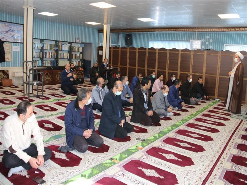 2-سخنرانی مابین صلاتین امام جماعت شرکت به مناسبت میلاد حضرت زهرا (س)