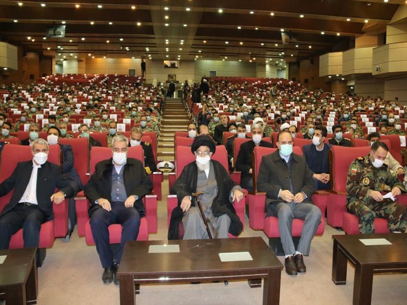 2-شرکت همکاران در مراسمی به مناسبت دهه مبارک فجر در مصلی اعظم تبریز