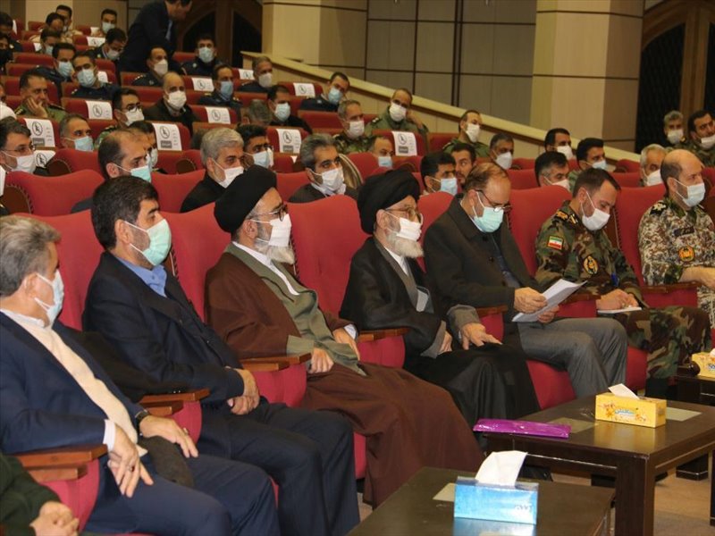 4-شرکت همکاران در مراسمی به مناسبت دهه مبارک فجر در مصلی اعظم تبریز