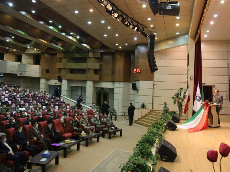 6-شرکت همکاران در مراسمی به مناسبت دهه مبارک فجر در مصلی اعظم تبریز