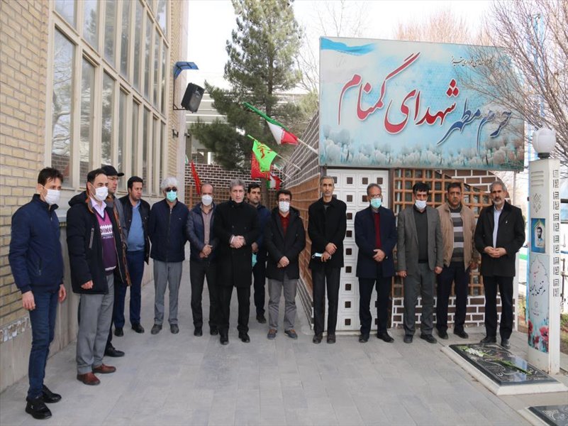 6-غبار روبی و زیارت گلزار شهدای وادی رحمت تبریزبه مناسبت بزرگداشت روز شهدا توسط همکاران