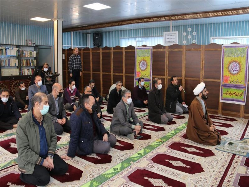 2-سخنرانی ومداحی به مناسبت فرا رسیدن نیمه شعبان در نمازخانه شرکت آب و فاضلاب استان