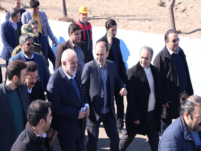 بازدید وزیر نیرو از تصفیه خانه فاضلاب سراب