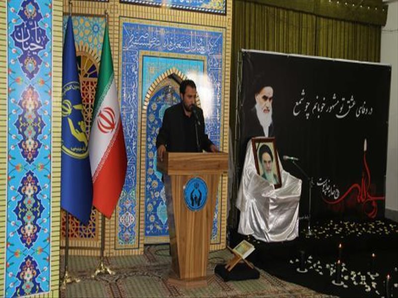 ۲-شرکت در مراسمی به مناسبت رحلت امام راحل در کمیته امداد خمینی