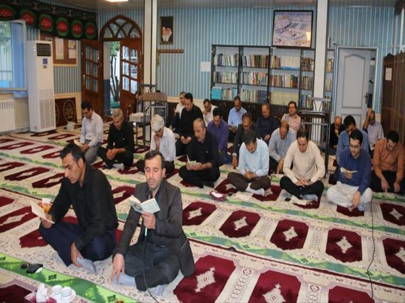 1-برگزاری زیارت عاشورا در نمازخانه شرکت
