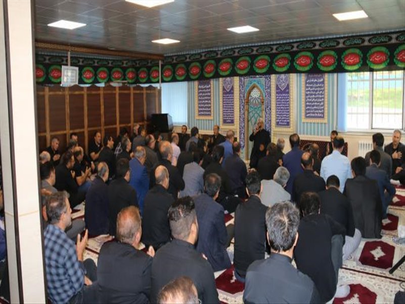 6-برگزاری مراسمی به مناسبت تاسوعا وعاشورای حسینی در نماز خانه شرکت