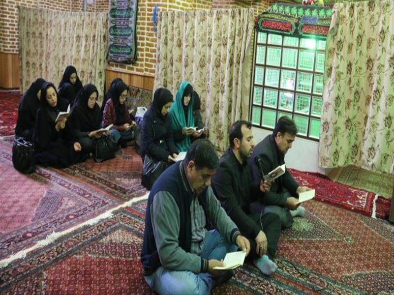 4-برگزاری زیارت عاشورا در زیارتگاه کوه عون ابن علی خواهران
