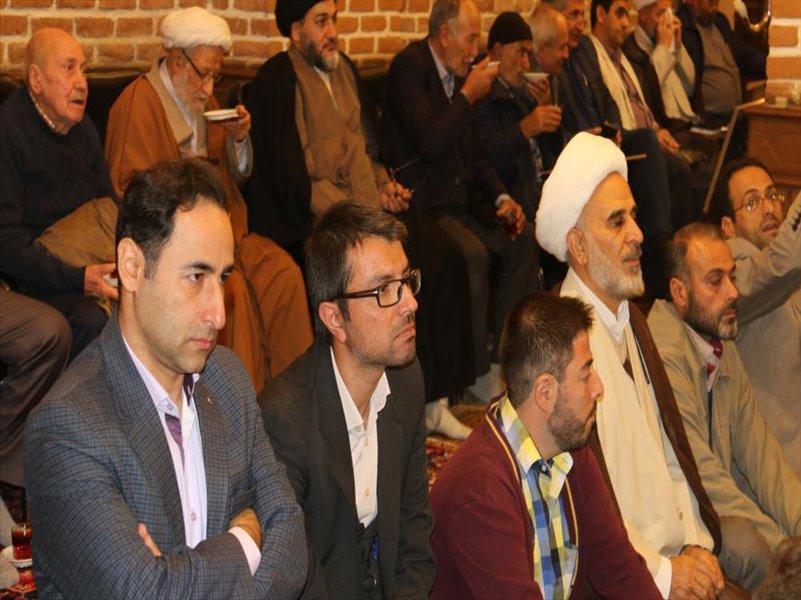 6-شرکت در مراسم گرامیداشت شهید محراب ایت اله قاضی (ره)