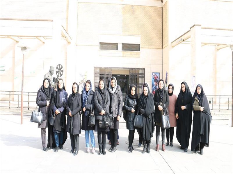 1-برگزاری برنامه فرهنگی برای بسیج خواهران در هفته بسیج