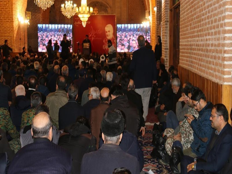 4-شرکت در مراسم سردار شهید سلیمانی در مسجد جامع تبریز