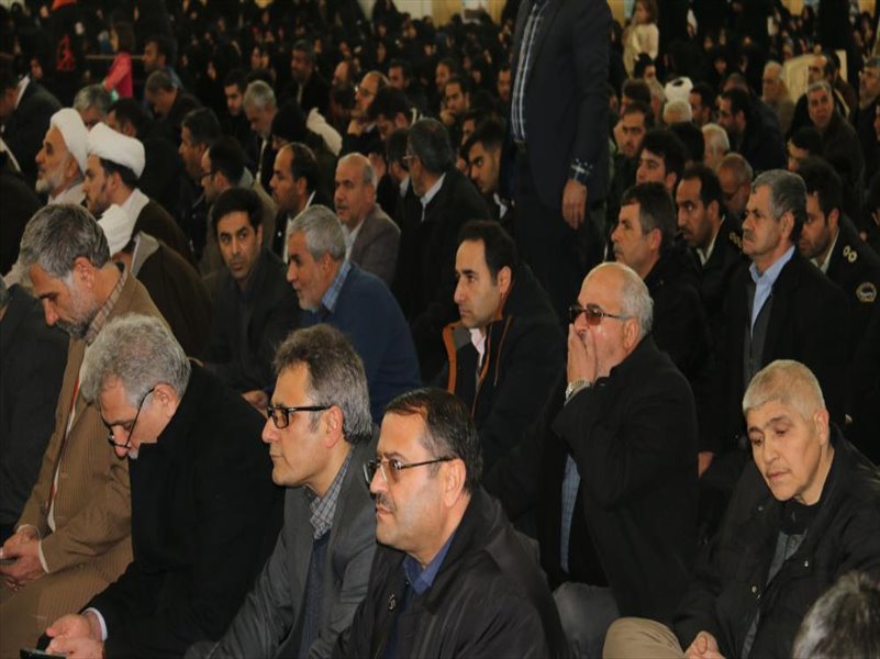 4-شرکت در مراسمی به مناسبت اربعین سردار سلیمانی در مصلی اعظم تبریز