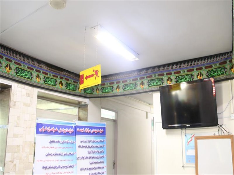 4-نصب بنر و فضا سازی ایام محرم و صفر