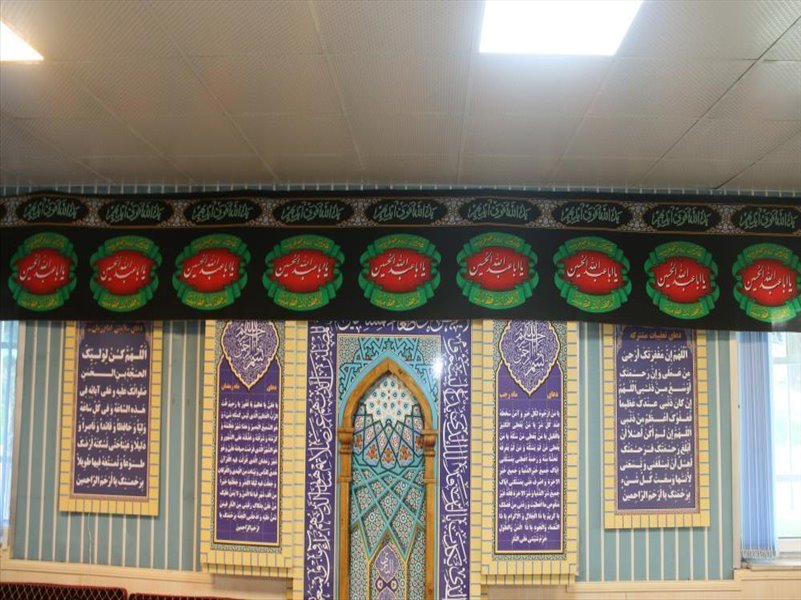 9-نصب بنر و فضا سازی ایام محرم و صفر