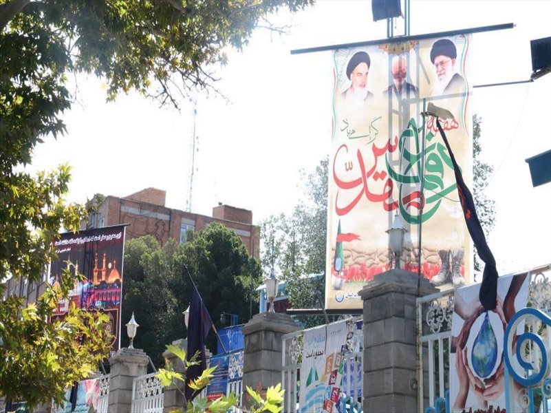 2-نصب بنر و فضاسازی به مناسبت فرا رسیدن هفته دفاع مقدس