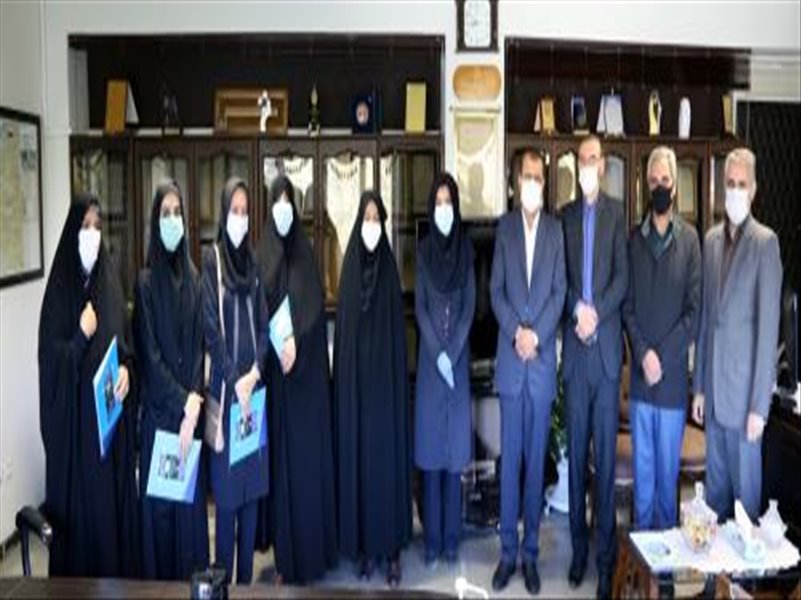 تجلیل از بانوان همکار محجبه به مناسبت هفته عفاف وحجاب