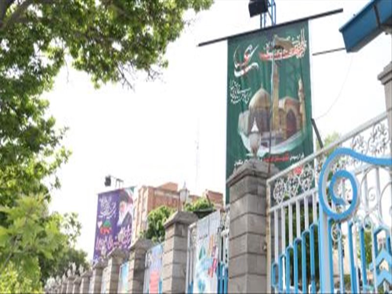 نصب بنر شهادت حضرت علی (ع)