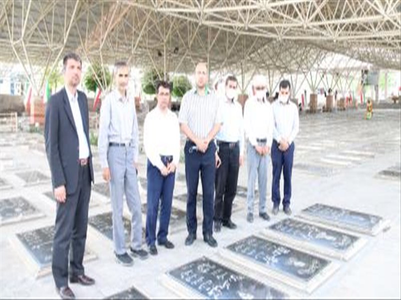 حضور در گلزار شهدای وادی رحمت تبریز به مناسبت گرامیداشت شهید بهشتی و شهدای هفت تیر
