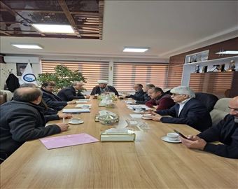 طرح‌های آبرسانی و فاضلاب بناب بررسی شد