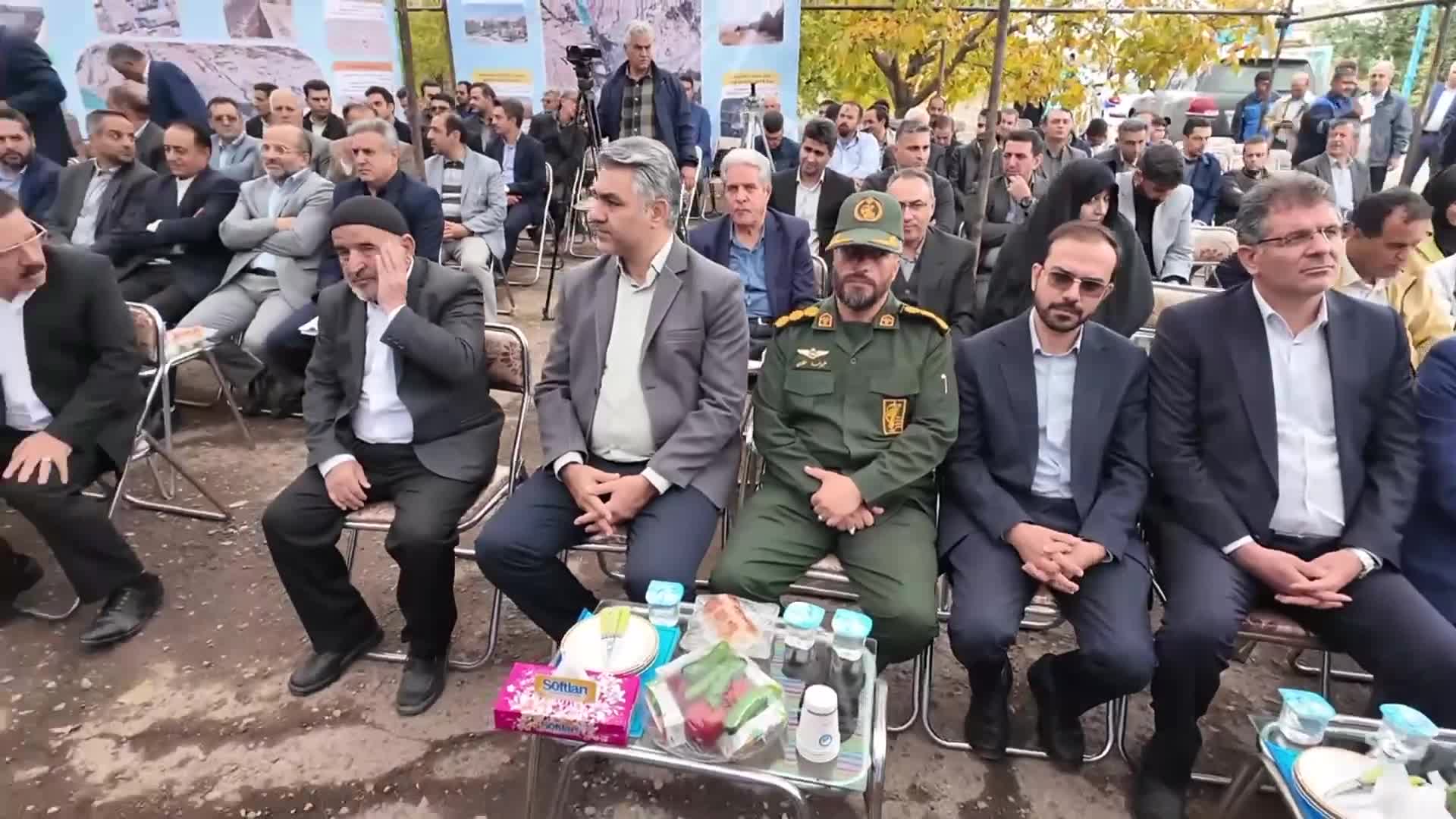 آیین افتتاح و کلنگ زنی طرح های آب و فاضلاب  (مراغه)